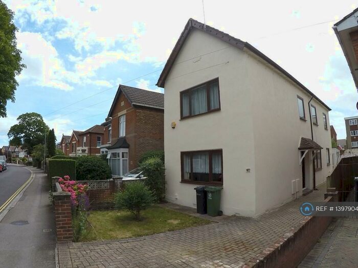 4 Bedroom Detached House To Rent In Magdala Road, Portsmouth, PO6