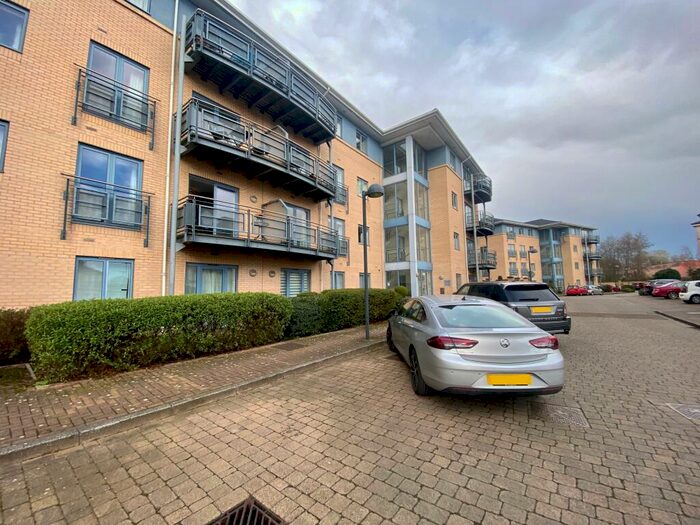 2 Bedroom Flat To Rent In Admiral House, The Quays, NG7