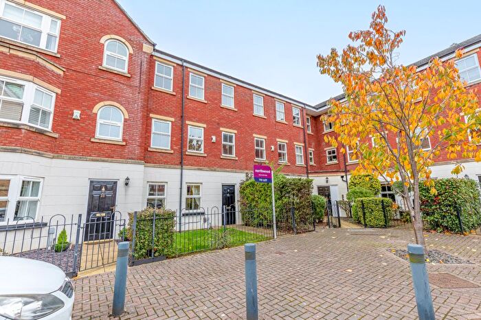 4 Bedroom Terraced House To Rent In Mansion Gate Square, Chapel Allerton, Leeds, LS7