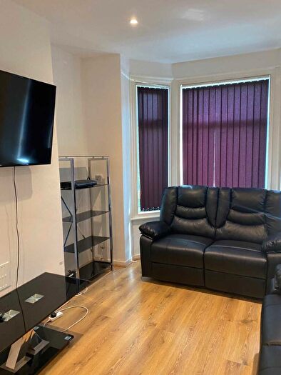 4 Bedroom Terraced House To Rent In Whitby Road, Fallowfield, M14