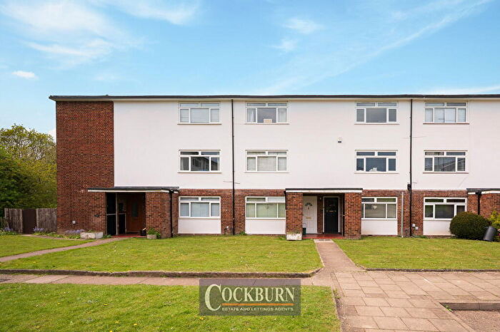 2 Bedroom Flat For Sale In Carters Hill Close, Mottingham, SE9