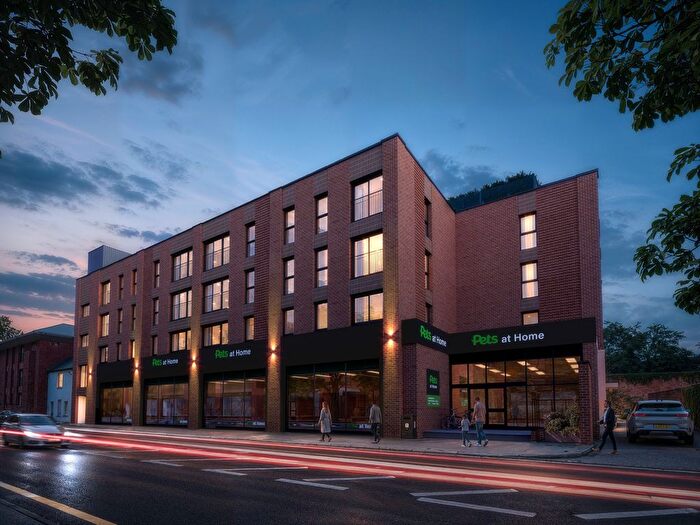 3 Bedroom Flat For Sale In Page House, East Street, Epsom, KT17