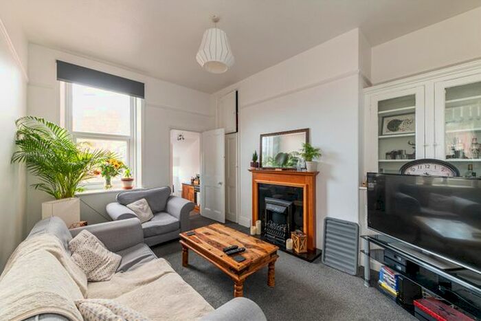 2 Bedroom Flat To Rent In Addycombe Terrace, Heaton, Newcastle Upon Tyne, NE6