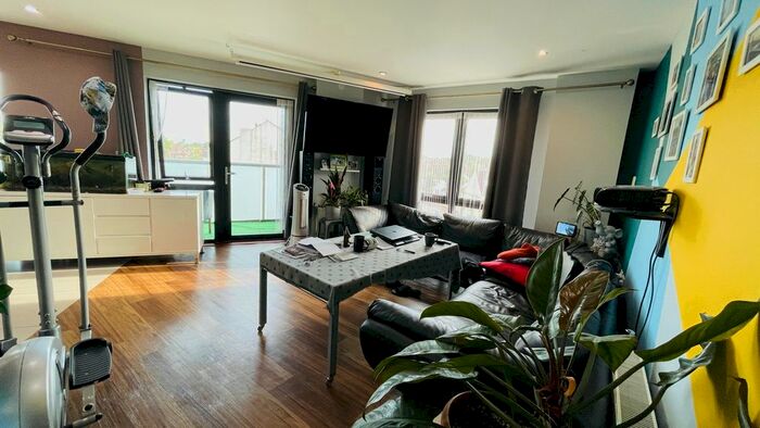2 Bedroom Flat To Rent In Williams Way, Wembley, HA0