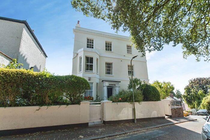 1 Bedroom Flat For Sale In Melbourne Place, Exeter, EX2