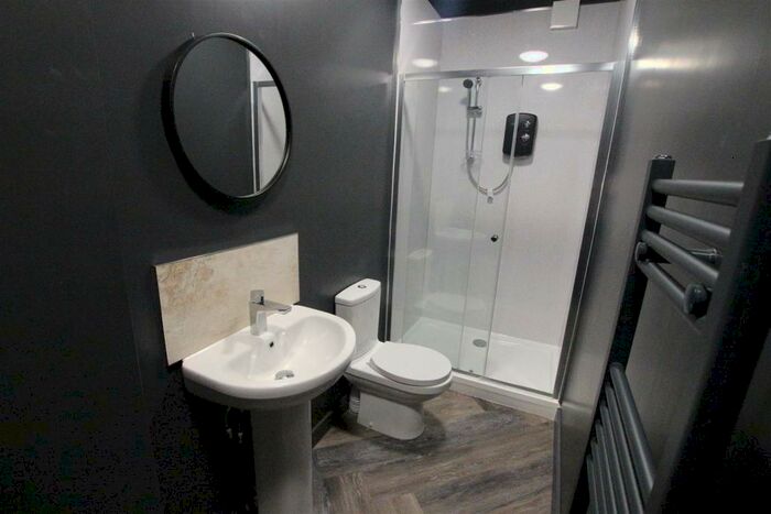 1 Bedroom Flat To Rent In Alfred Street, Rushden, NN10