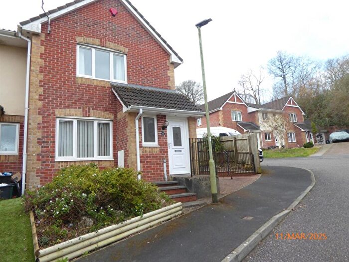 3 Bedroom House To Rent In Spencer Drive, Tiverton, EX16