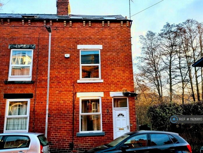 3 Bedroom End Of Terrace House To Rent In Highbury Lane, Meanwood, LS6