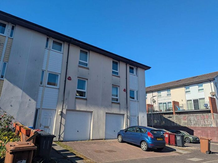 5 Bedroom Property To Rent In Friary Gardens, Dundee, DD2