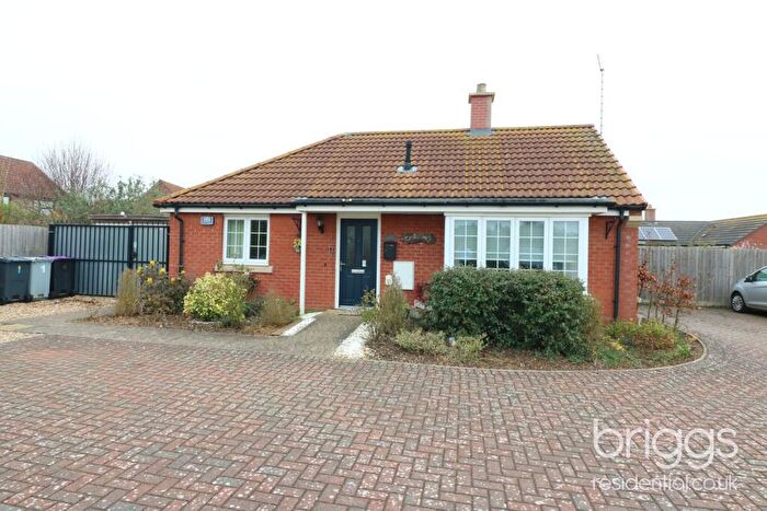 2 Bedroom Bungalow For Sale In Starsmore Fields, Baston, Market Deeping, PE6