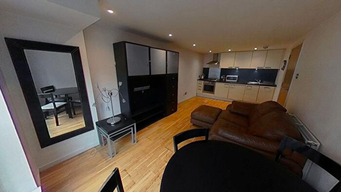 1 Bedroom Flat To Rent In Watson Street, Merchant City, Glasgow, G1