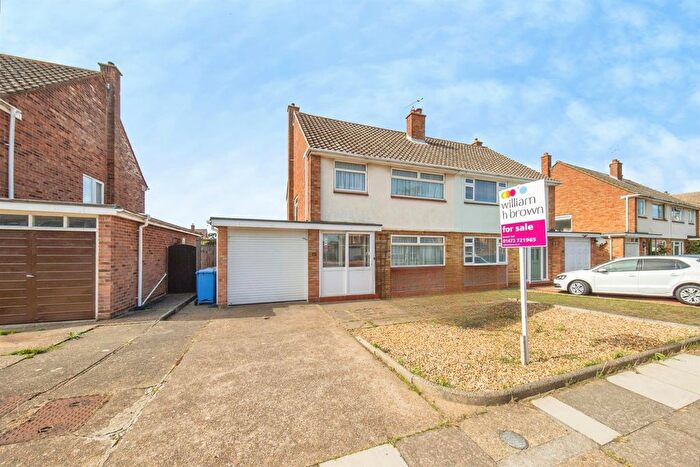 3 Bedroom Semi Detached House For Sale In Penshurst Road, Ipswich, IP3