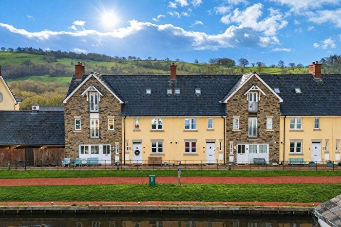 3 Bedroom Terraced House For Sale In Canal Road, Brecon, LD3