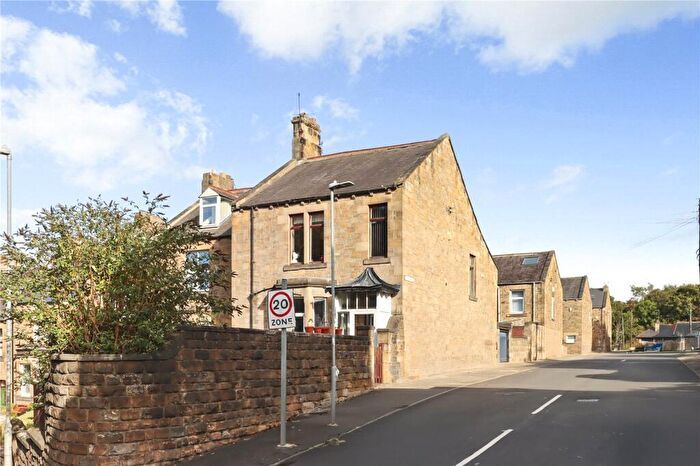 3 Bedroom End Of Terrace House For Sale In Bowland Terrace, Blaydon, NE21