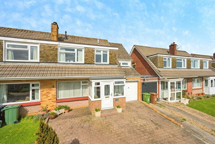 3 Bedroom Semi-Detached House For Sale In Perryman Close, Plymouth, PL7