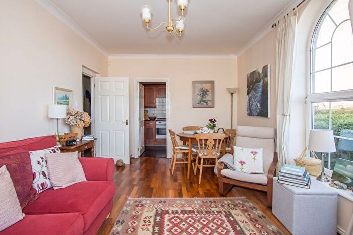 1 Bedroom Flat To Rent In John Batchelor Way, Penarth, CF64
