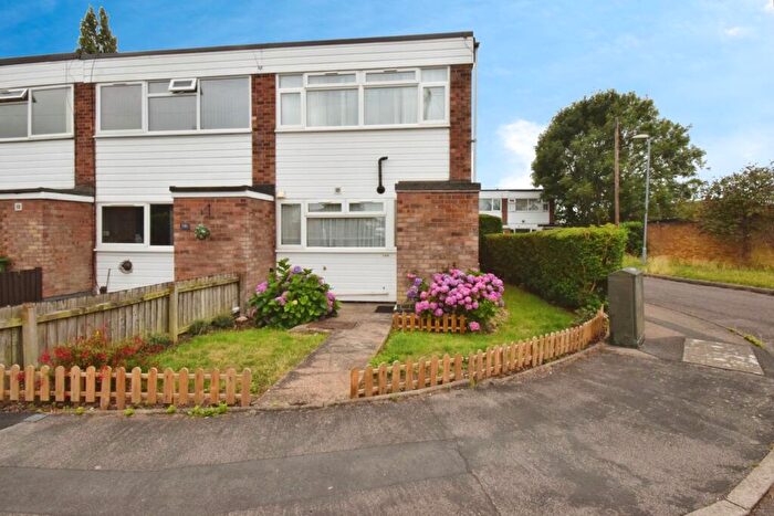 2 Bedroom End Of Terrace House For Sale In Aylestone Lane, Wigston, Leicestershire, LE18