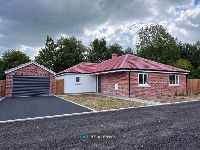 3 Bedroom Bungalow To Rent In Woodland Walk, Frinton On Sea, CO13