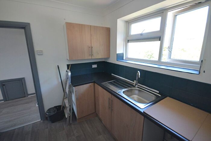 1 Bedroom Flat To Rent In Lodden House, Leamington Close, Romford, RM3