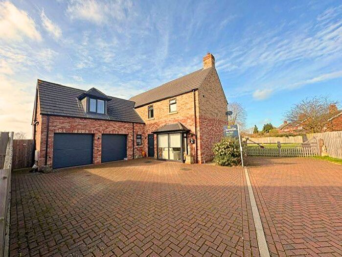 4 Bedroom Detached House For Sale In Heath Court, Middle Rasen, LN8