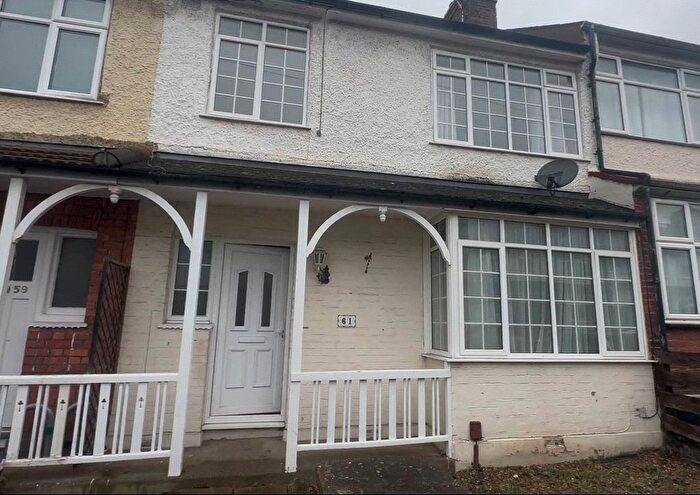 3 Bedroom Terraced House For Sale In Woodfield Avenue, Gravesend, Kent, DA11
