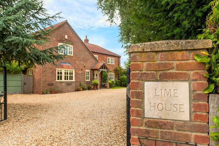 4 Bedroom Detached House For Sale In Glebe Close, Scopwick, Lincoln, LN4