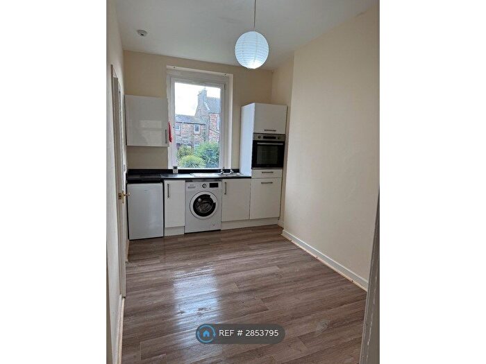 1 Bedroom Flat To Rent In West Princes St, Helensburgh, G84
