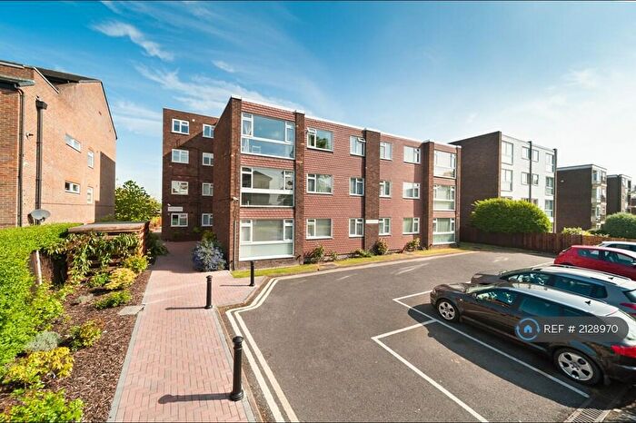 1 Bedroom Flat To Rent In Beckenham, Kent, BR3