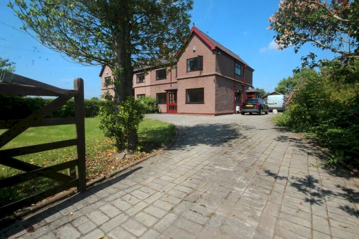 5 Bedroom Semi-Detached House To Rent In Chester High Road, Neston, Wirral, CH64