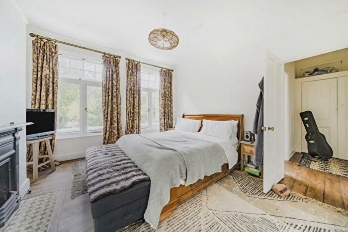 4 Bedroom Terraced House To Rent In Shenley Road, London, SE5