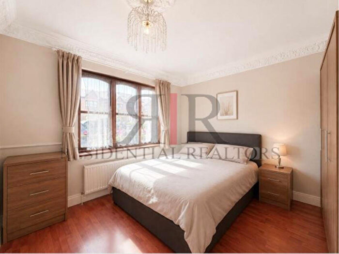 4 Bedroom Terraced House To Rent In Purdy Street, London, E3