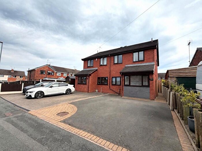 3 Bedroom Semi-Detached House To Rent In Hallam Road, Uttoxeter, ST14