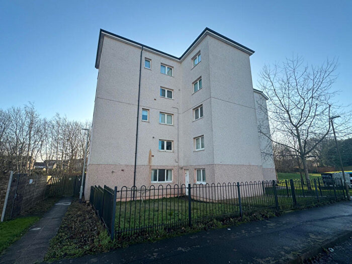 2 Bedroom Block Of Apartments To Rent In North Reeves Place, Bathgate, EH47