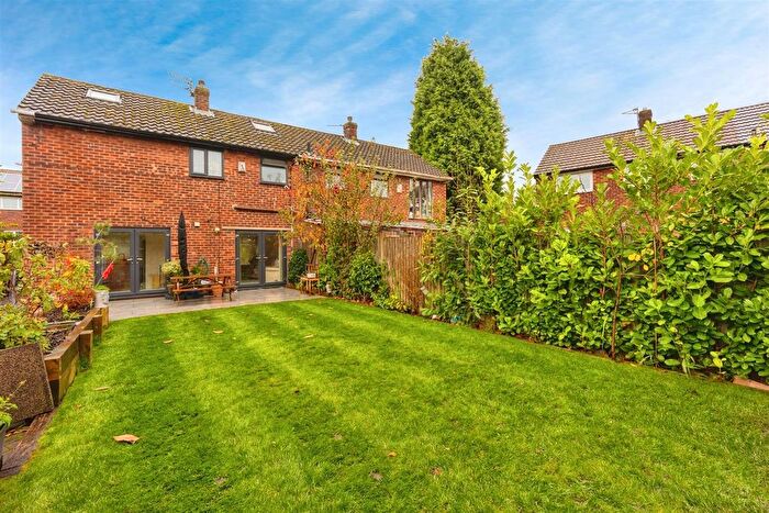 2 Bedroom Semi-detached House For Sale In Duke Road, Newton, Hyde, SK14