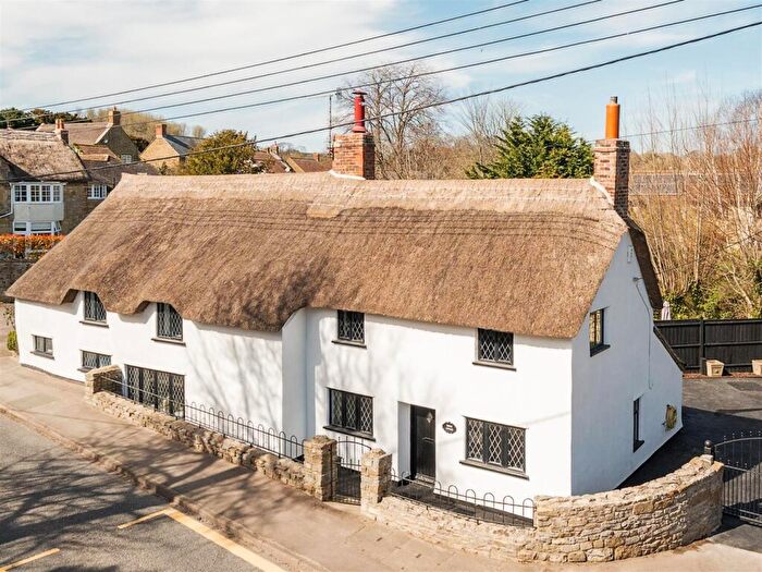 4 Bedroom Detached House For Sale In Chideock, Bridport, DT6