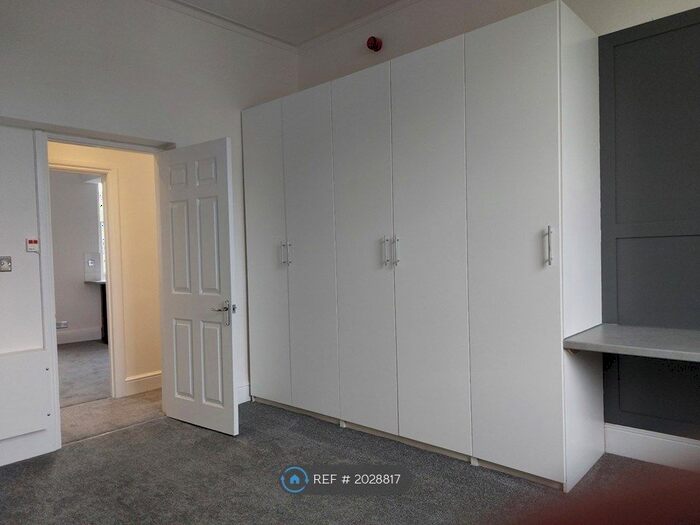 1 Bedroom Flat To Rent In Buckingham Place, Clifton, Bristol, BS8