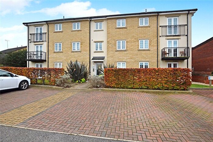 2 Bedroom Flat For Sale In Seven Hills Point, Albert Road, Morley, Leeds, LS27