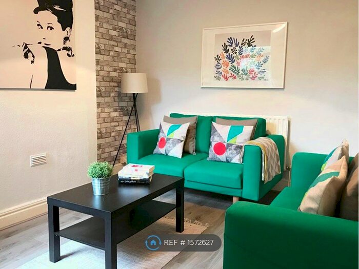 4 Bedroom Terraced House To Rent In Queensland Avenue, Coventry, CV5