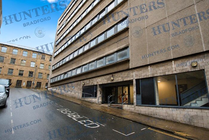 1 Bedroom Flat To Rent In Olicana House, Chapel Street, Bradford, BD1