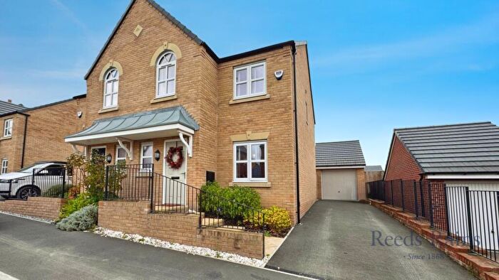 3 Bedroom Semi-Detached House For Sale In Pear Tree Gardens, Penwortham, Preston, Lancashire, PR1