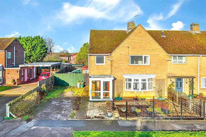 3 Bedroom End Of Terrace House For Sale In Carter Avenue, Broughton, NN14