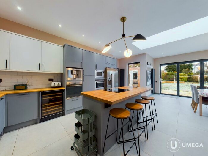 4 Bedroom Bungalow To Rent In Westgarth Avenue, Colinton, Edinburgh, EH13