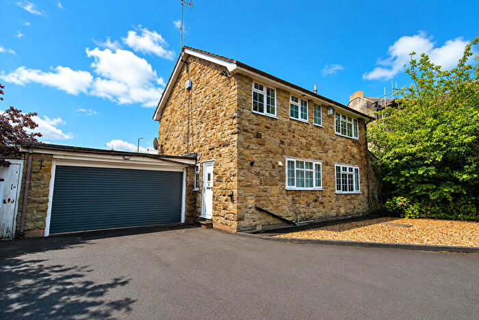 4 Bedroom Detached House For Sale In Darfield Court, Tickhill, Doncaster, DN11