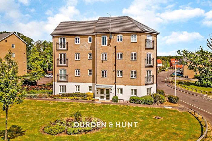 2 Bedroom Apartment For Sale In Five Oaks Lane, Camellia House, IG7