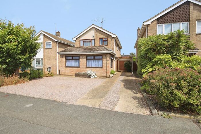 4 Bedroom Detached House For Sale In Ainsdale Drive, Peterborough, PE4