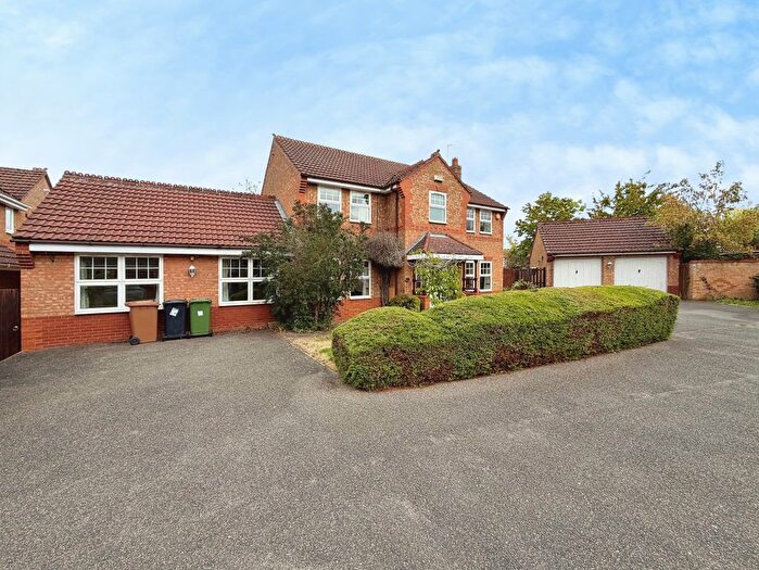 5 Bedroom Property To Rent In Edenfield, Peterborough, PE2