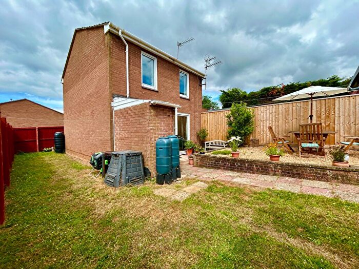 3 Bedroom End Of Terrace House For Sale In Tintagel Close, Exeter, EX4