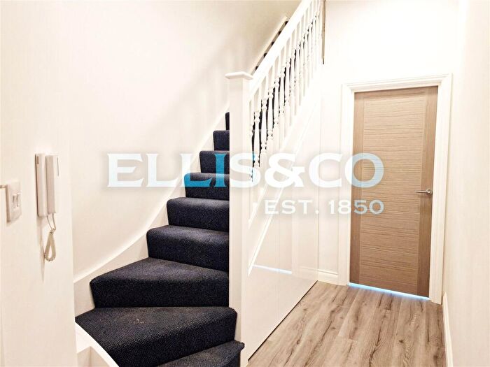3 Bedroom Apartment To Rent In Station Road, Harrow, HA1