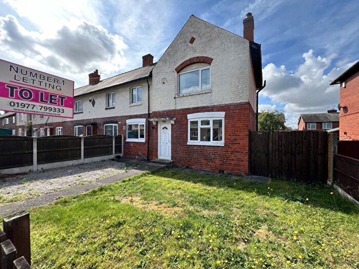 3 Bedroom Terraced House To Rent In Mirkhill Road, Selby, North Yorkshire, YO8
