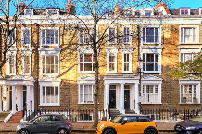 1 Bedroom Flat To Rent In Kempsford Gardens, Earls Court, SW5